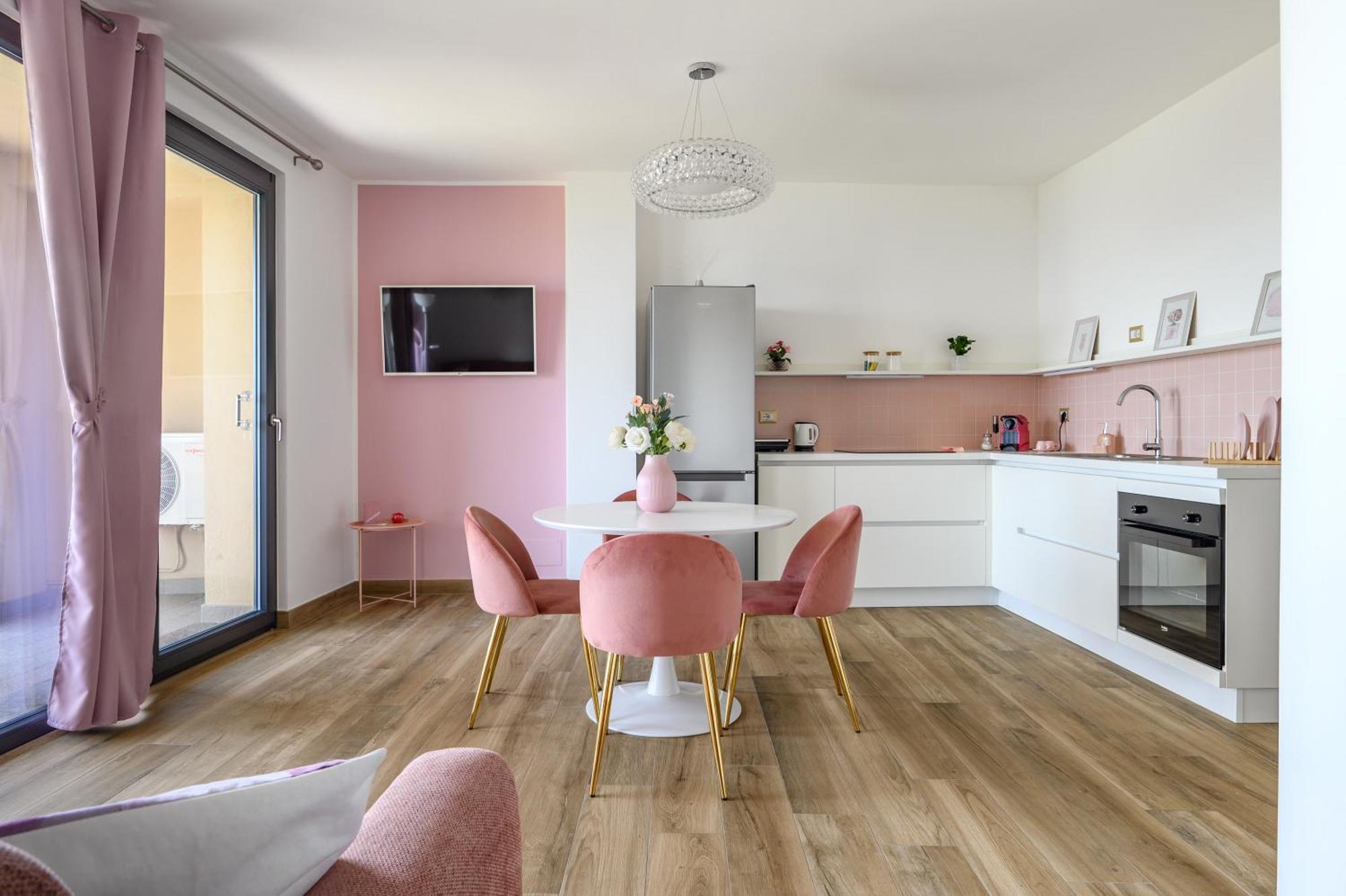 מרתה Casa Vacanze Maddalena - Palazzetto Sul Lago - Diamante Rosa מראה חיצוני תמונה